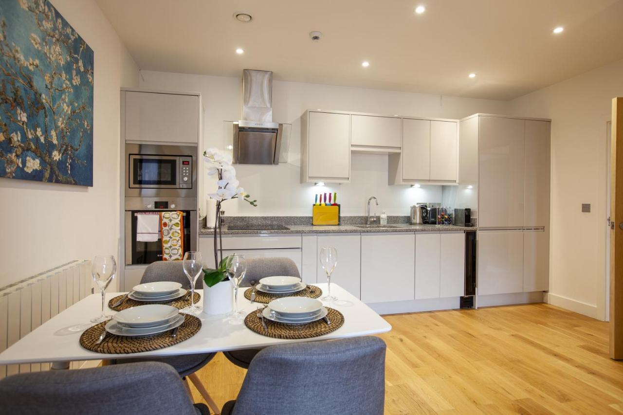 Urban Living'S ~ King Edward Luxury Apartments In The Heart Of 温莎 外观 照片